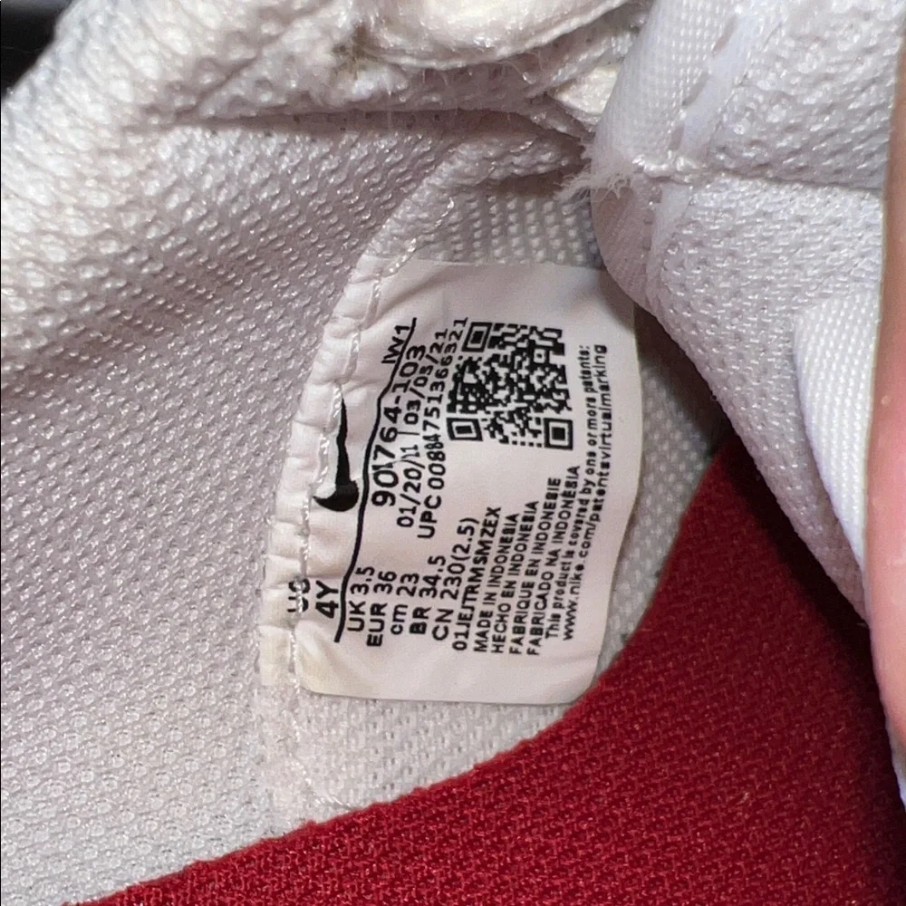 Nike Kids White and Red Cortez Sneakers Youth 4Y NO BOX but NEW